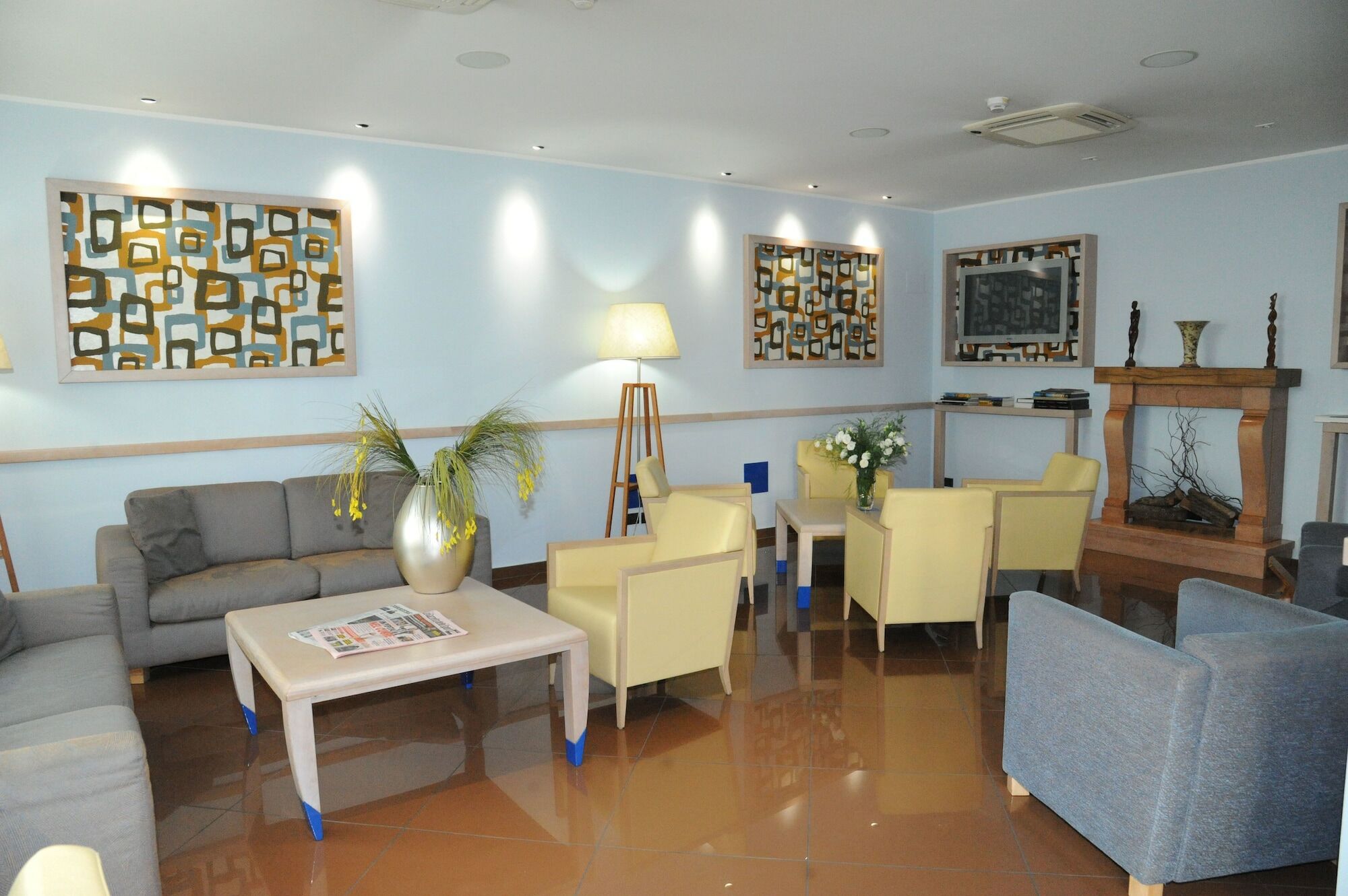 Hotel Chiaraluna Civitanova Marche Exteriör bild